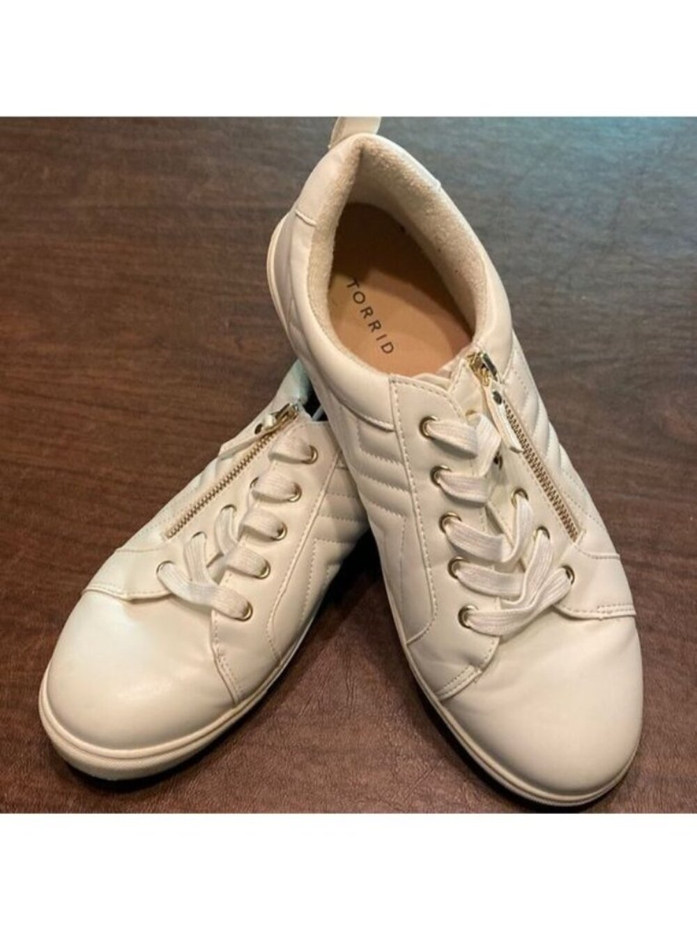 Torrid Womens White Quilted Sneakers W/ Side Zipper & Lace-Up Design Size 12W
